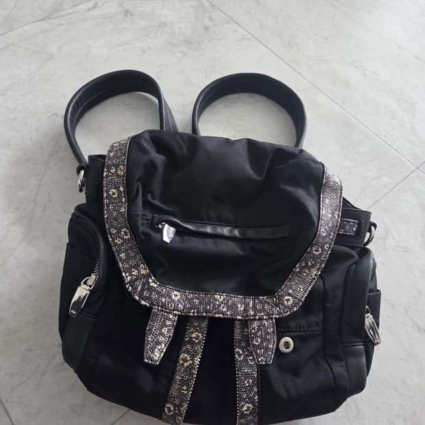 알렉산더왕 백팩