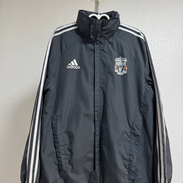 아디다스 리버풀 바람막이 M