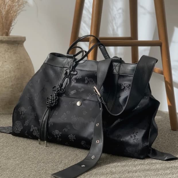 칠 하나 투 구육 | 댕기백 숄더백 크로스백 블랙