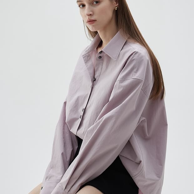 라티젠(LARTIGENT) LY 버튼 셔츠 바이올렛