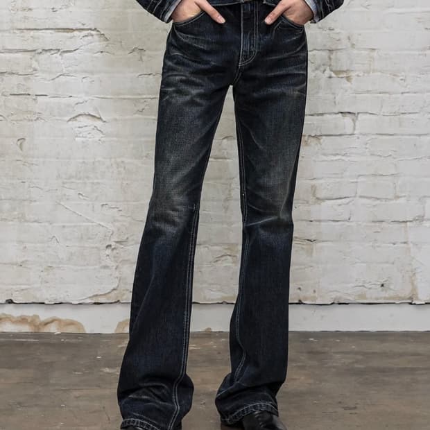 [48] 엘무드 슬래시 플레어 데님 부츠컷 팬츠 - 트루 블루