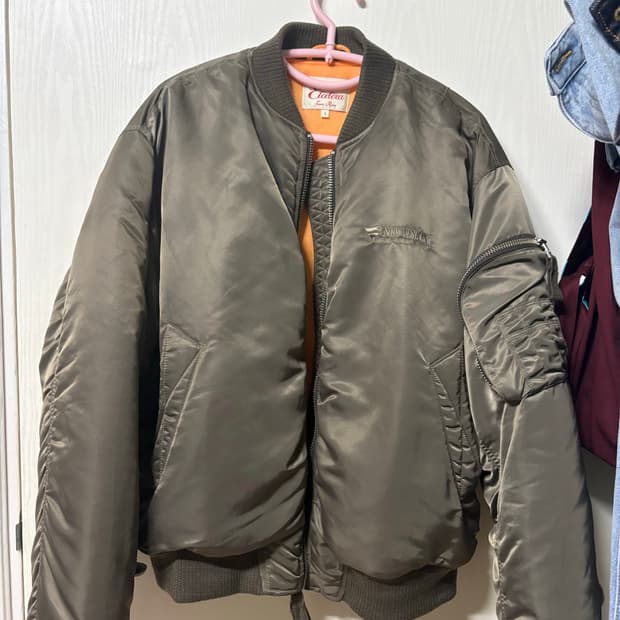 ETCE ma1 자켓 판매합니다!