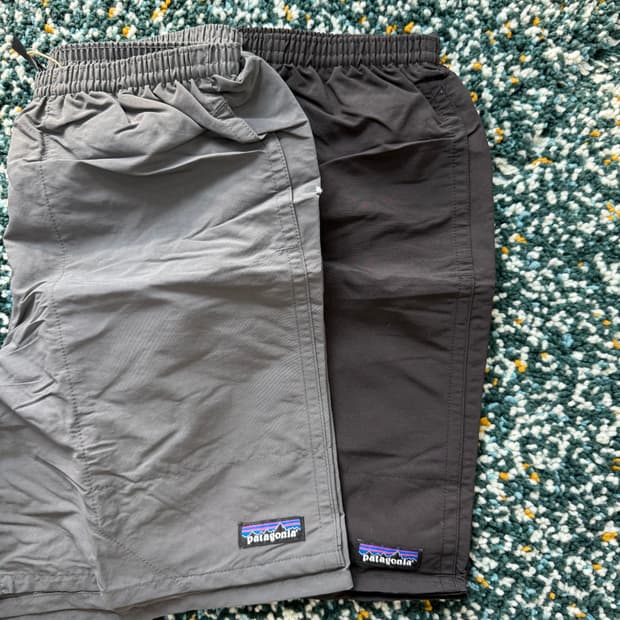 파타고니아 로고 배기스 롱스 7인치 쇼츠 2컬러