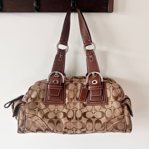 코치 시그니처 패브릭 숄더백