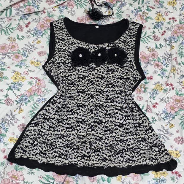 빈티지)블랙 고딕로리타st 레이스플로럴 엑팜깔 프릴 민소매슬리브리스