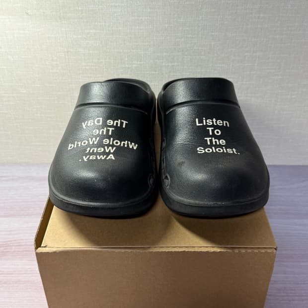 솔로이스트 우포스 클로그