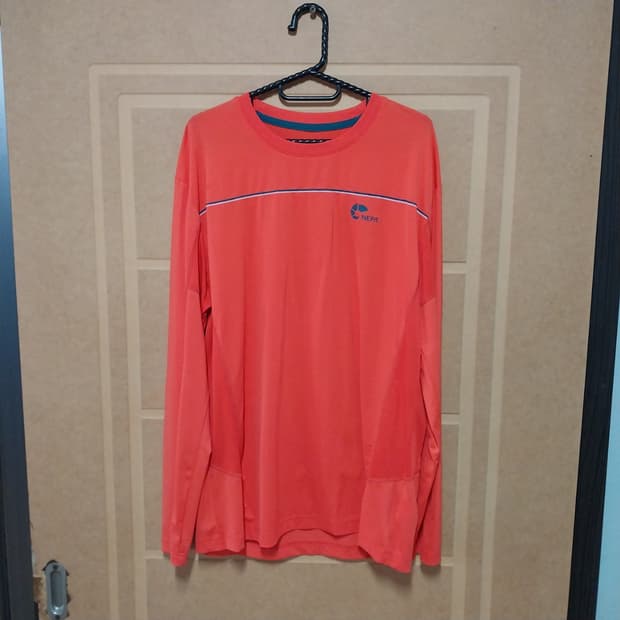 네파 남성105 사이즈 긴팔