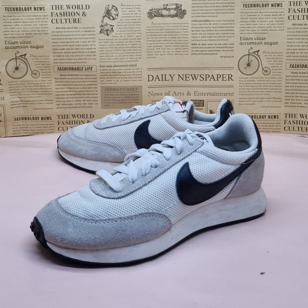 나이키 테일윈드79 여성운동화235 