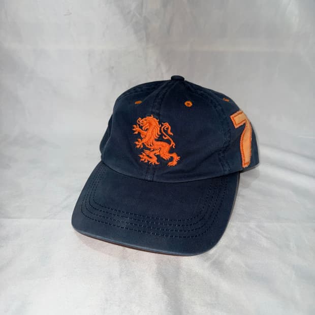 트래셔 빈티지 라이온 캡