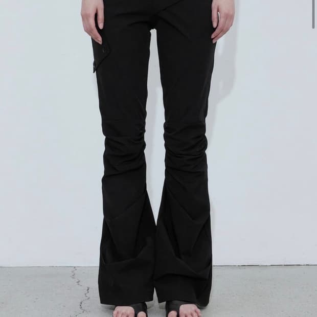 보헴서 knee shirring bootcut 구함니다..ㅠ