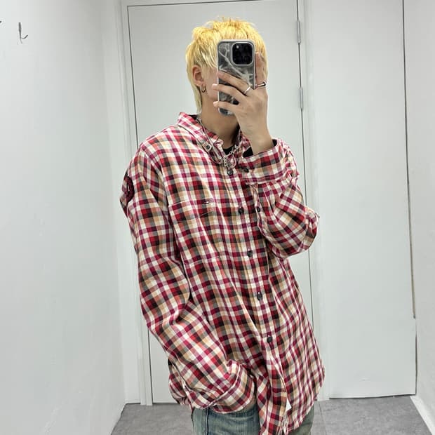 TOMMY HILFIGER red check patch shirts