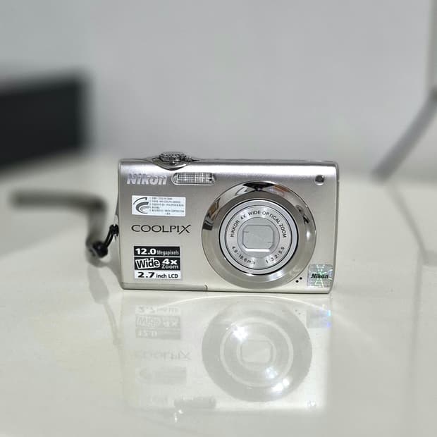 Nikon Coolpix S3000