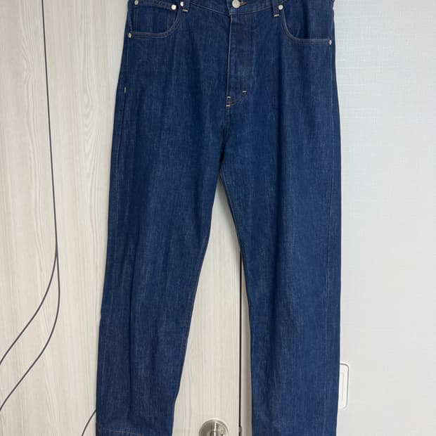 아미 콘트라스트 햄 스트레이트 진