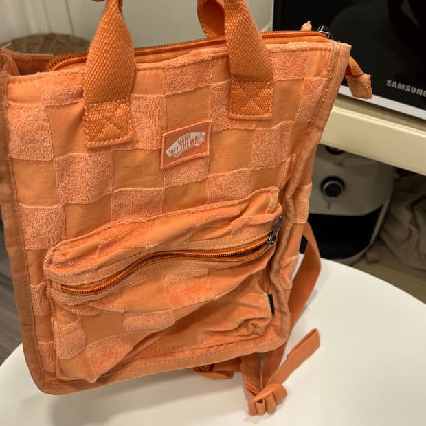 반스 체커보드 주황색 백팩