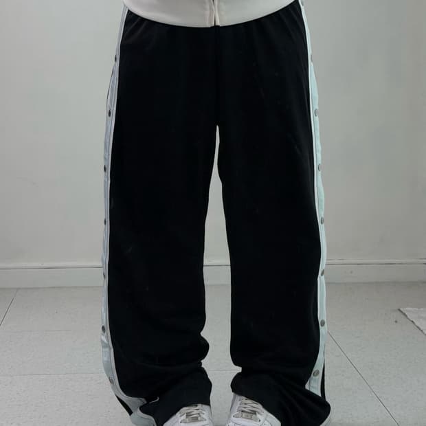 나이키 스카이블루 사이드버튼 트랙팬츠