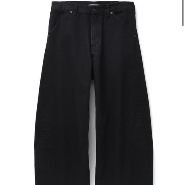 해칭룸 와이드 커브드 진 제트블랙 3