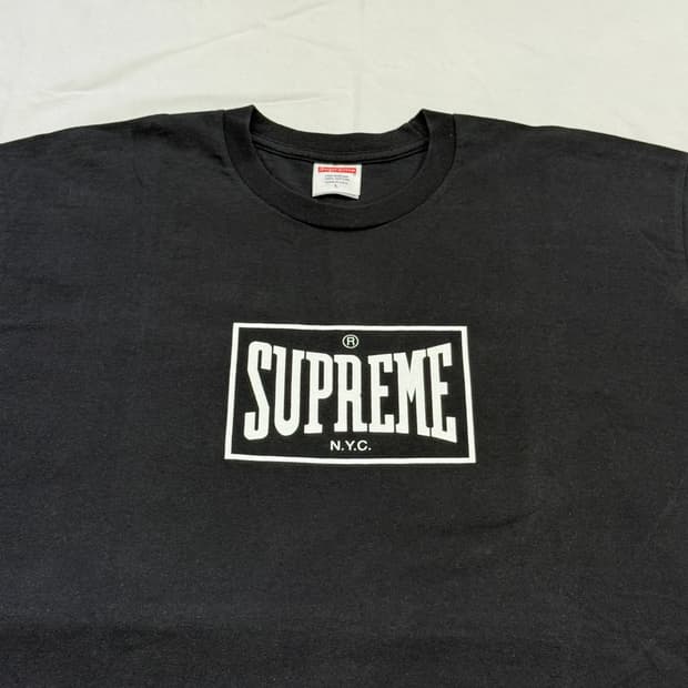 슈프림 웜업 반팔 티셔츠 블랙