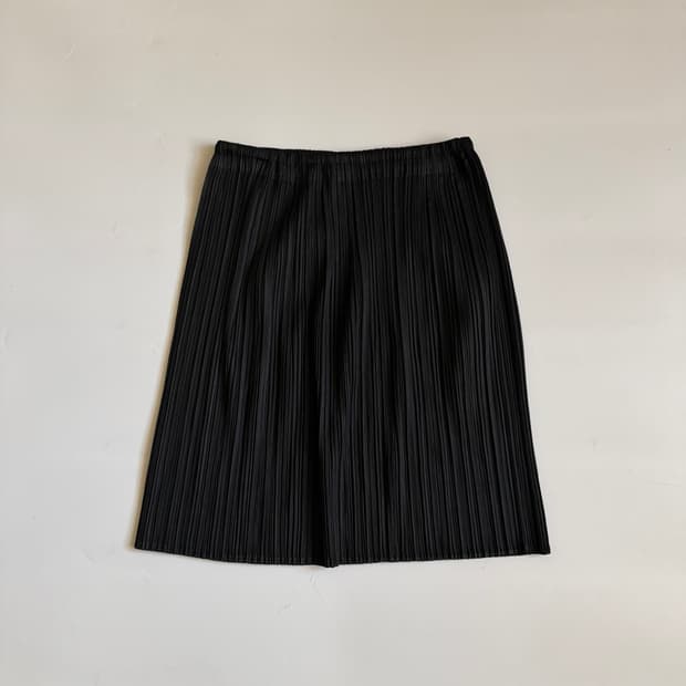 Issey Miyake Pleats Please (OS)