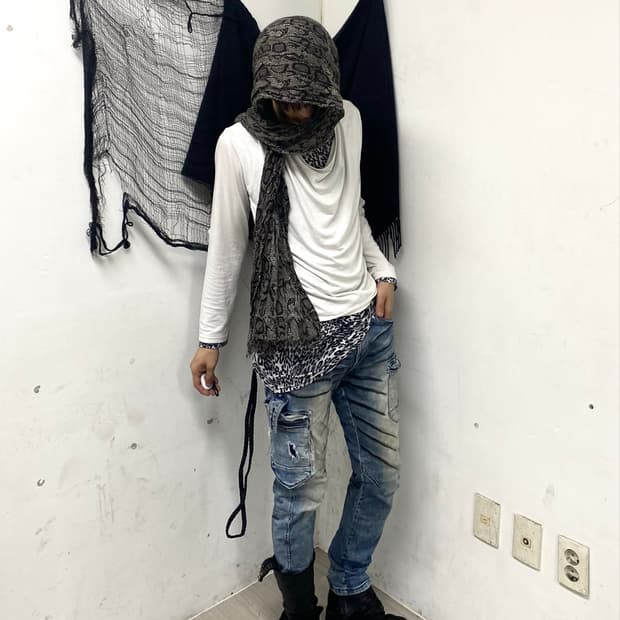 00’s Vkei Leopard Draped White Sleeve