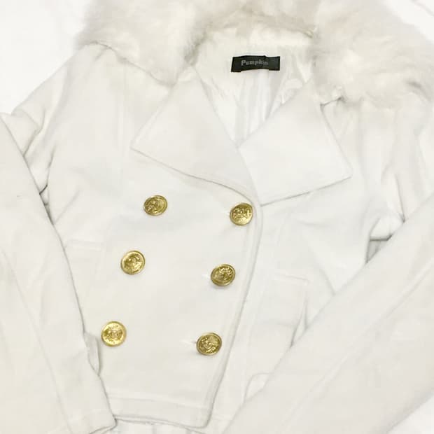 아이보리 더블버튼 숏 코트 오네갸루 y2k