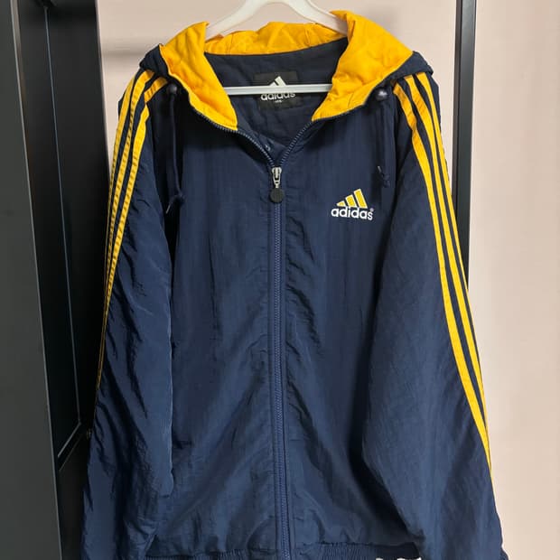 이디다스 퀄팅 바람막이