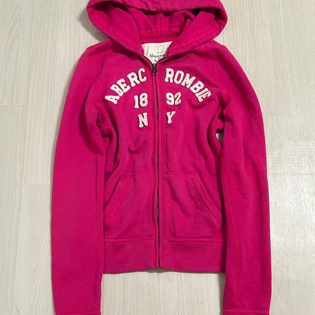 💗 아베크롬비 y2k 핑크 아치로고 딱붙핏 후드집업 💗