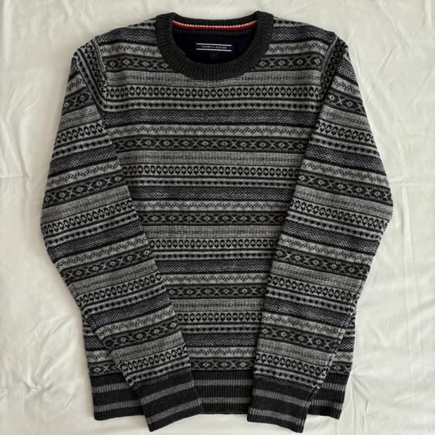 SALE) TOMMY HILFIGER sweater 타미 니트