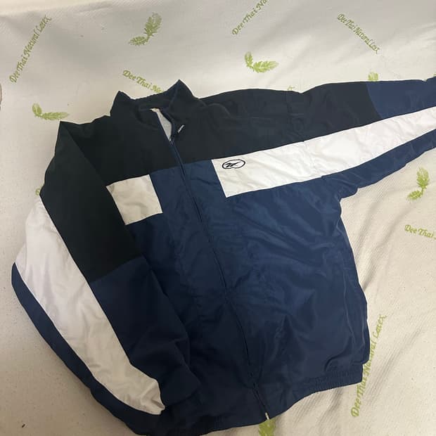 리복 빈티지 바람막이