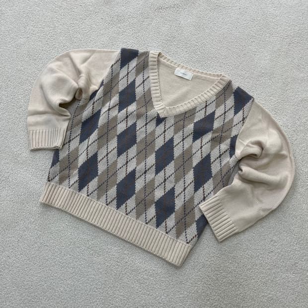 F 빈티지 브이넥 아가일 니트 0324M