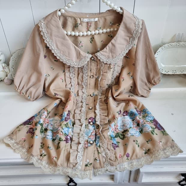 axes femme 플라워 레이스 블라우스