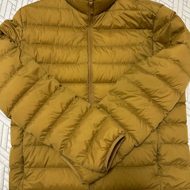 유니클로 울트라 라이트 다운 패딩 L