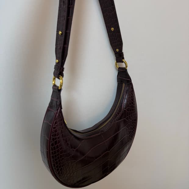 JW PEI Carly 새들백