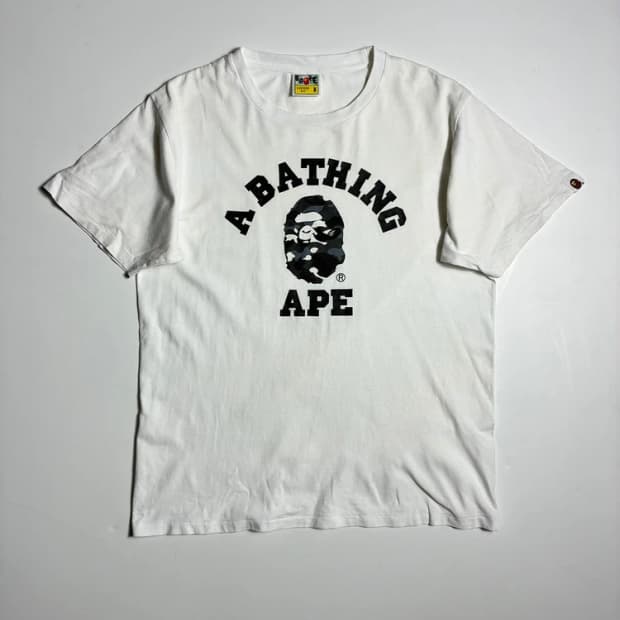베이프 BAPE 시티 카모 컬리지 화이트 코튼 반팔 티셔츠 R2544