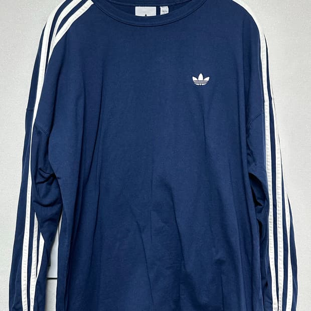 아디다스 롱슬리브