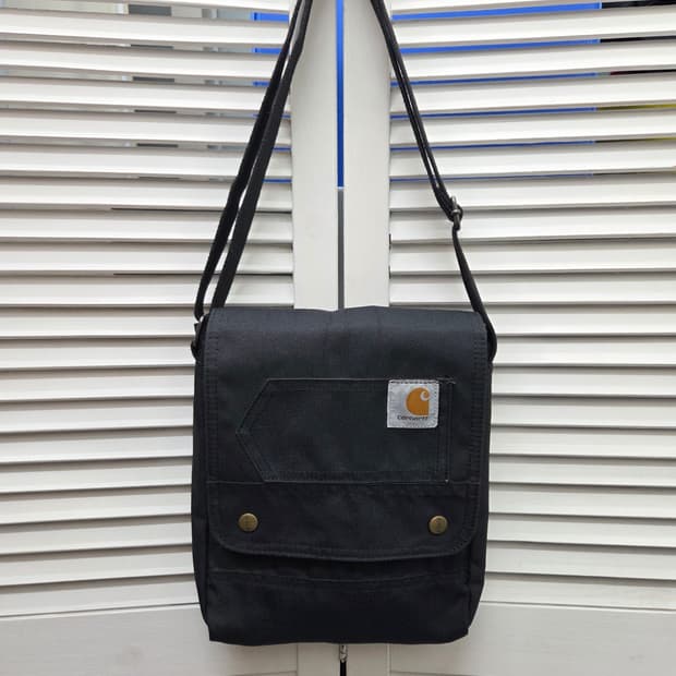 칼하트 크로스 바디백