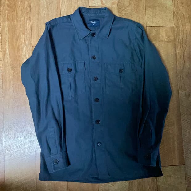 [S] 드레익스 네이비 코튼 새틴 투포켓 셔츠