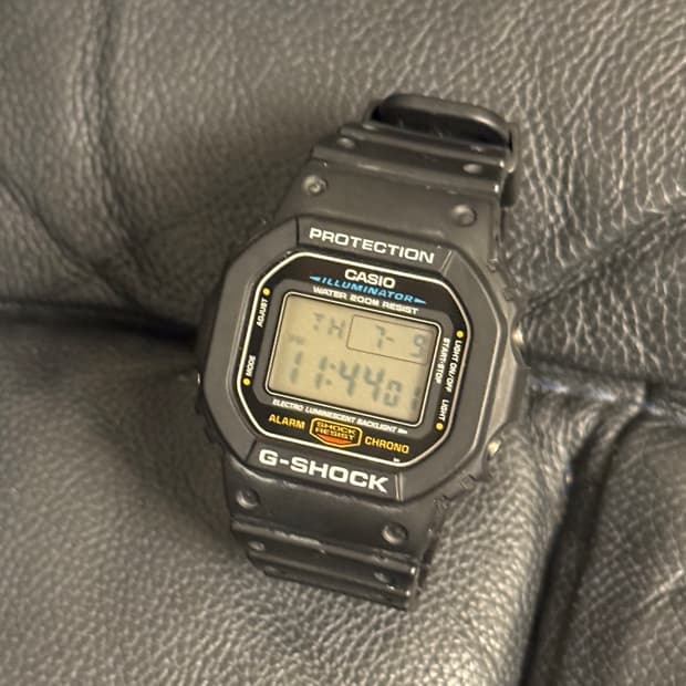 G-SHOCK 지샥 DW-5600UE-1