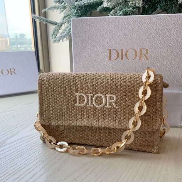 깜짝세일(새상품)정품 디올 뷰티 라탄백 숄더백 VIP