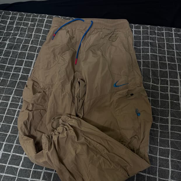 나이키 x 오프화이트 NRG 트랙 팬츠 카키(XL)