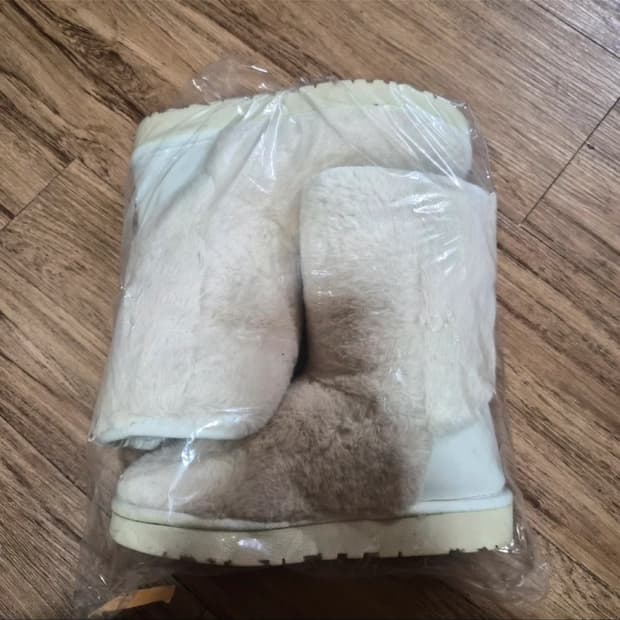 연베이지 털부츠