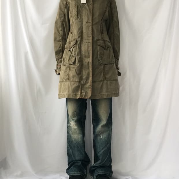 Glossy high neck jacket