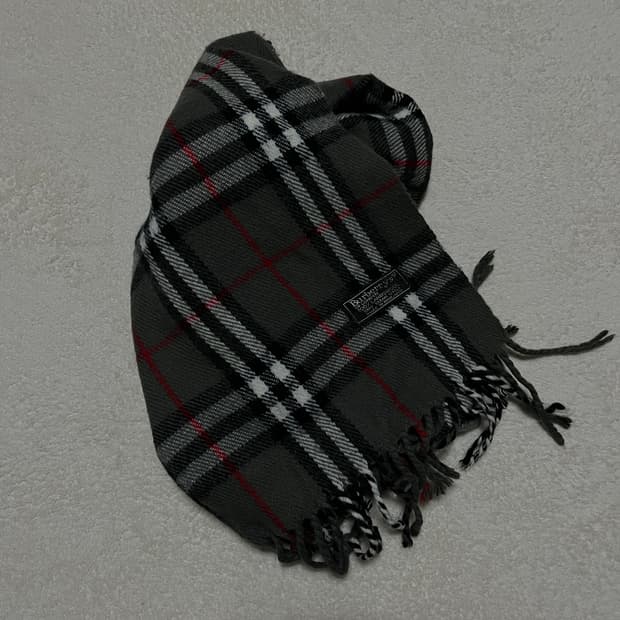 버버리 그레이 노바 체크 램스울 머플러