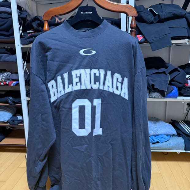 발렌시아가 롱슬리브