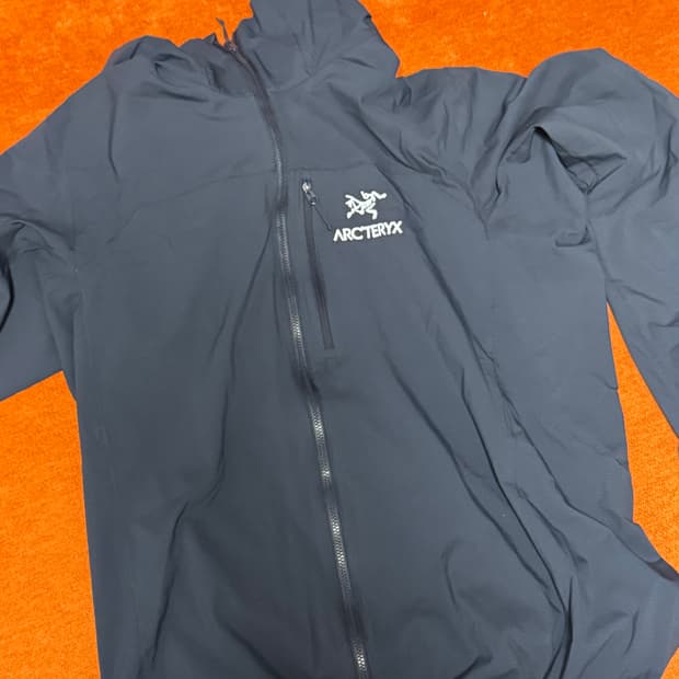 아크테릭스 스쿼미시 블랙사파이어 m 