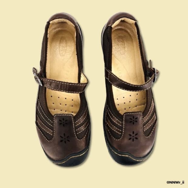 keen 킨 메리제인 플라워 브라운 240-250