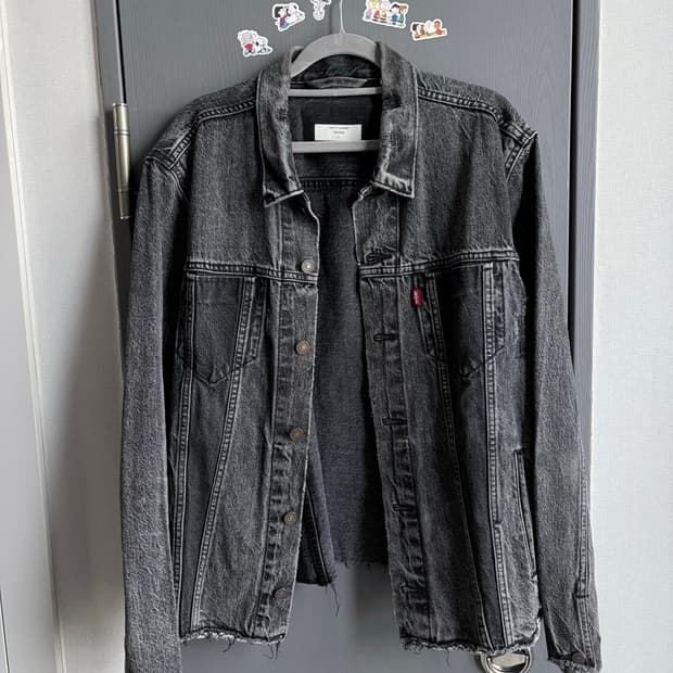 (L) 리바이스 알터드 흑청 데님 트러커 자켓