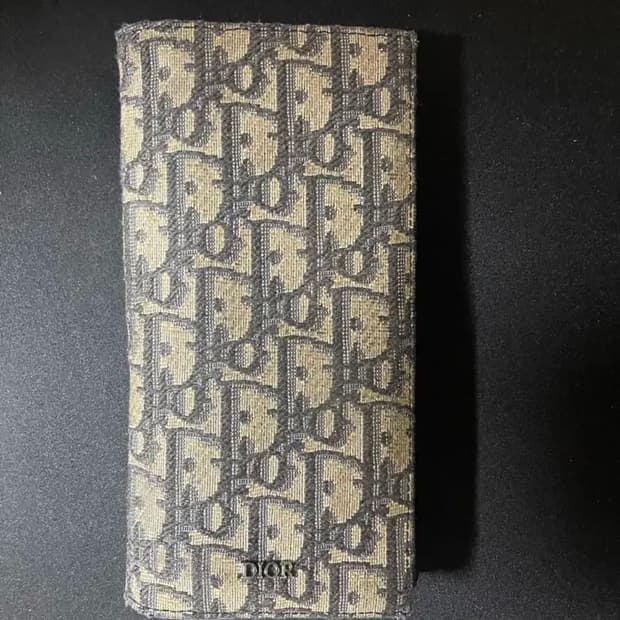 디올 장지갑
