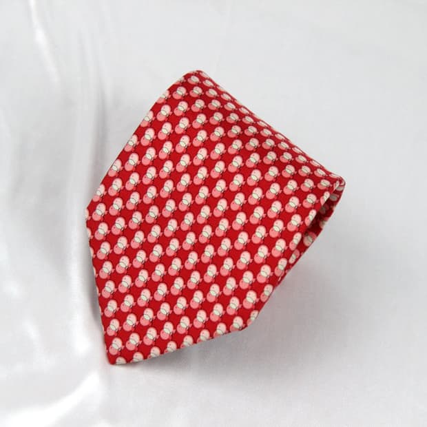 페라가모 9cm A+등급 남자 명품 넥타이