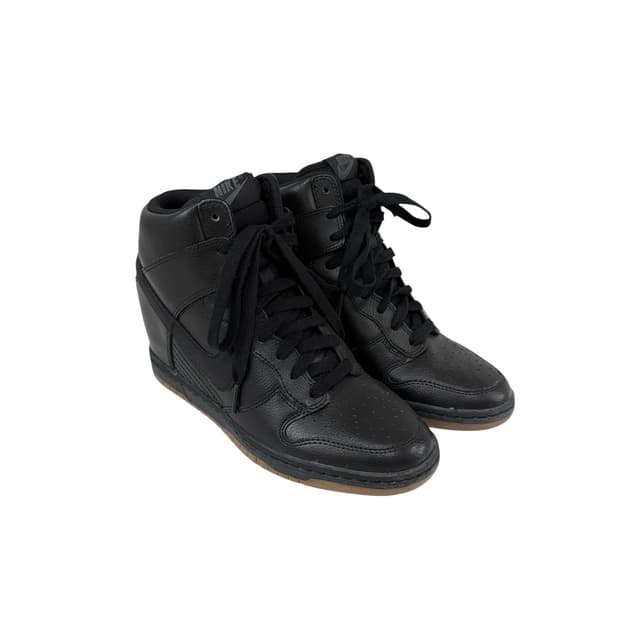 나이키 웨지 스니커즈 (250)