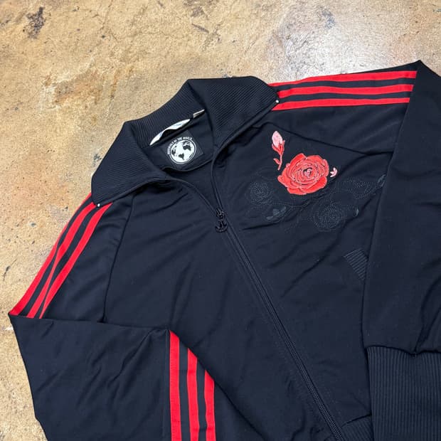 아디다스 장미 검빨 제니 파이어버드 져지 트랙탑 95